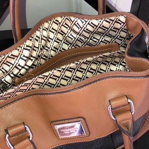 TIGNANELLO leather hand bag! Two toned!